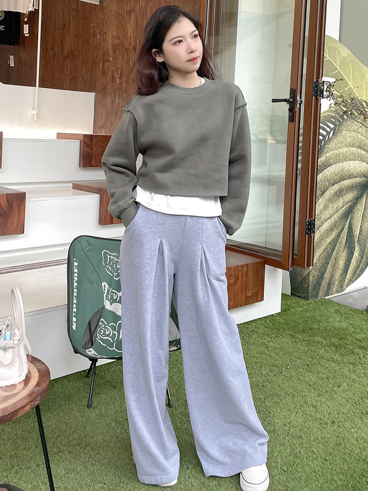 ギャルファッション スウェット ゆるシルエット ショート丈スウェット