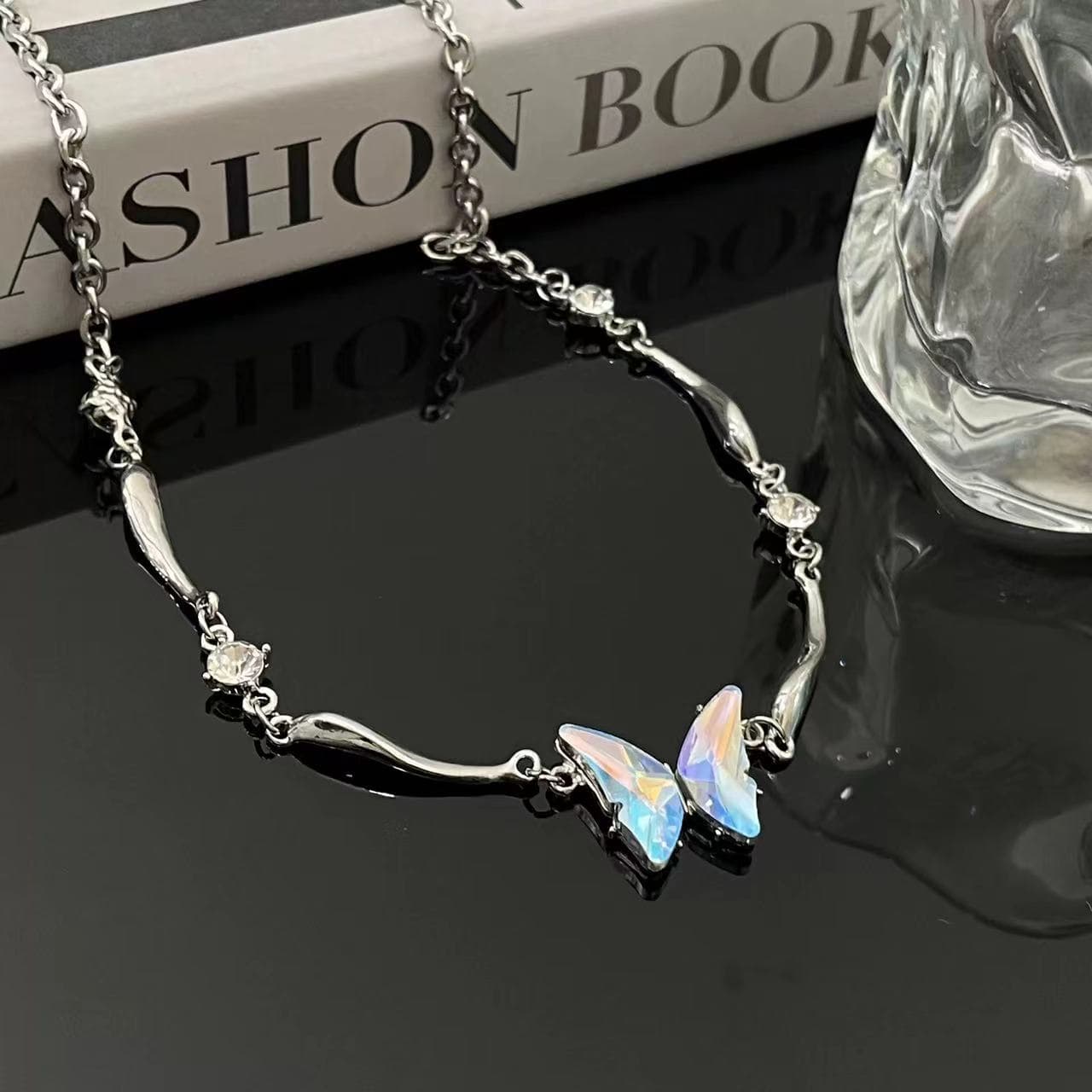 ギャルファッション アクセサリー 幻蝶きらめきネックレス