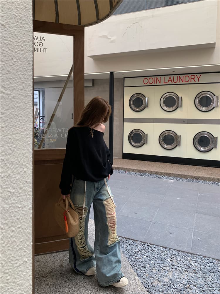 ギャルファッション スウェット 肩魅せゆったりスウェット