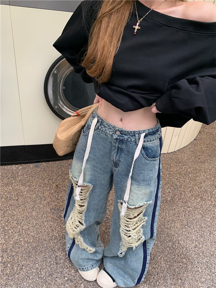 ギャルファッション スウェット 肩魅せゆったりスウェット