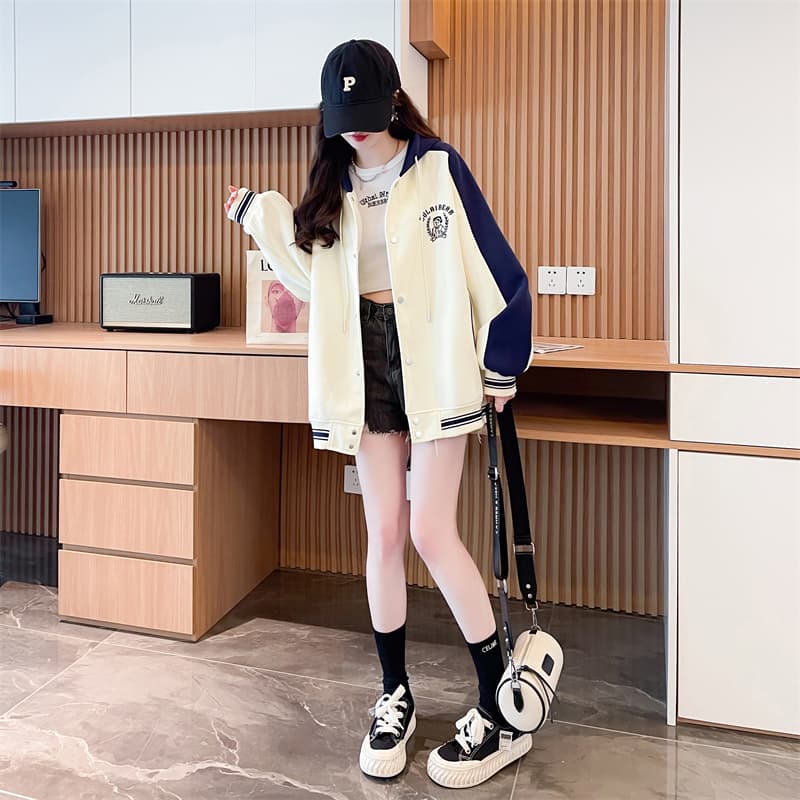ギャルファッション アウター バイカラー切替フード付きスタジャン